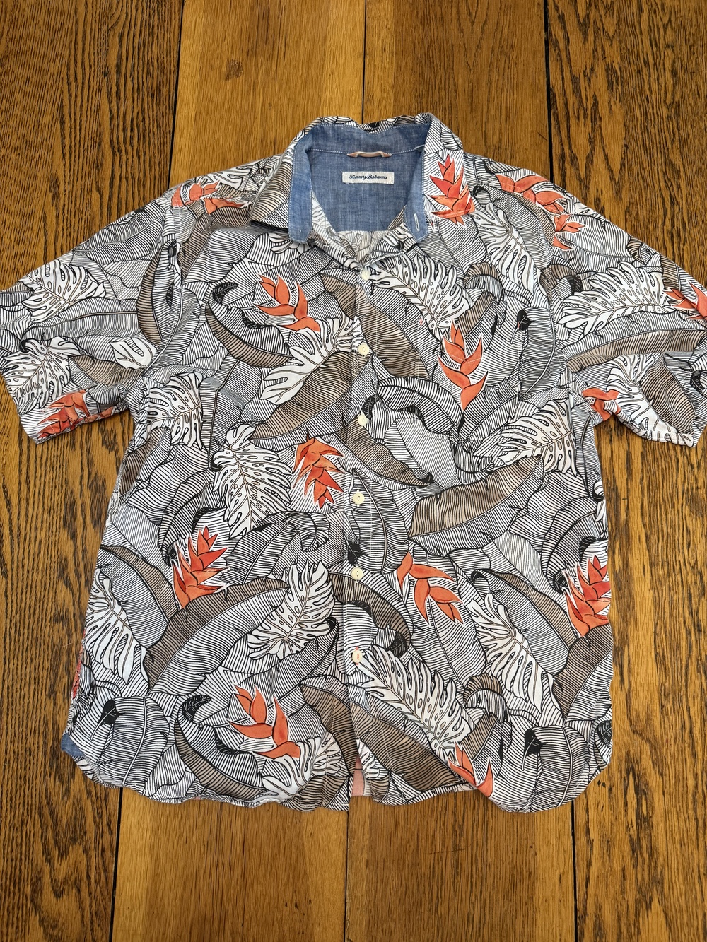 Tommy Bahama Shirt Mens Medium Gray Orange Leaf Floral Hawaiian Button Up Casual